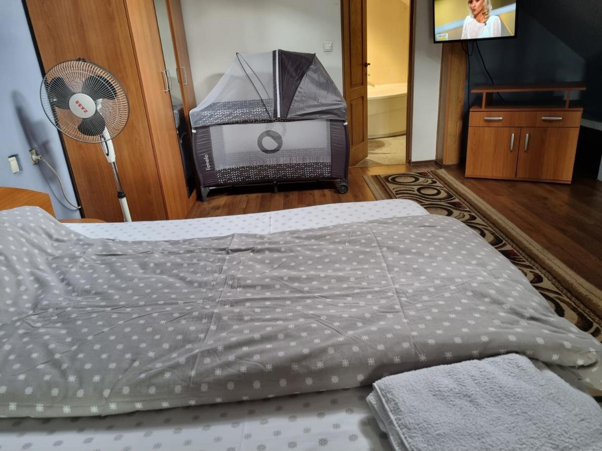 Penthouse Apartament 2 Floors, 2 Bedroom , 2 Bath, 120 Sqm , Inside Yard Parking Kluż-Napoka Zewnętrze zdjęcie