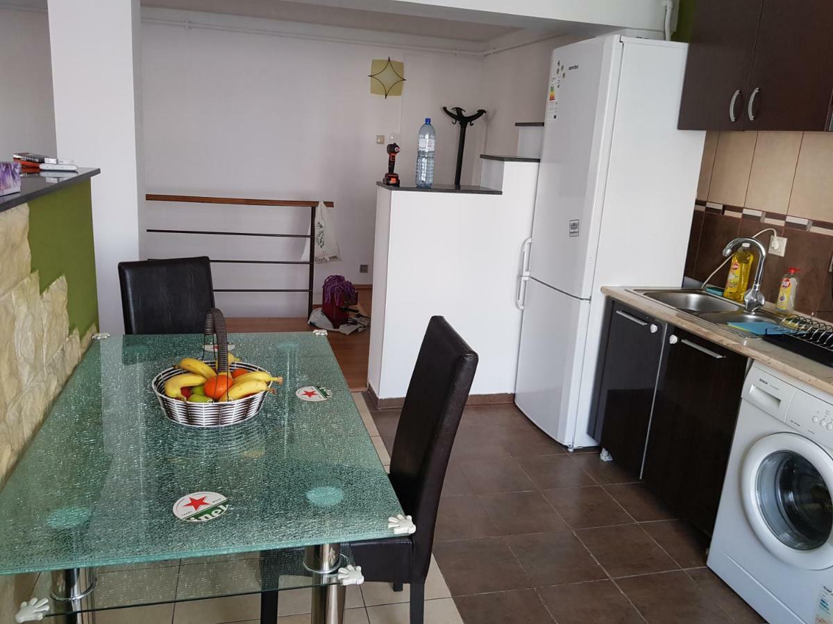 Penthouse Apartament 2 Floors, 2 Bedroom , 2 Bath, 120 Sqm , Inside Yard Parking Kluż-Napoka Zewnętrze zdjęcie